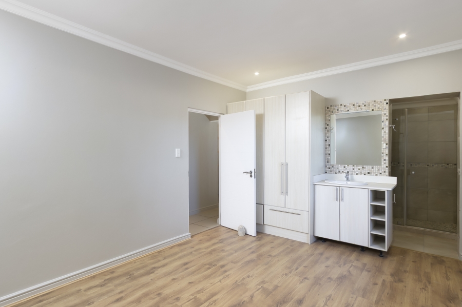 3 Bedroom Property for Sale in Helena Heights Western Cape